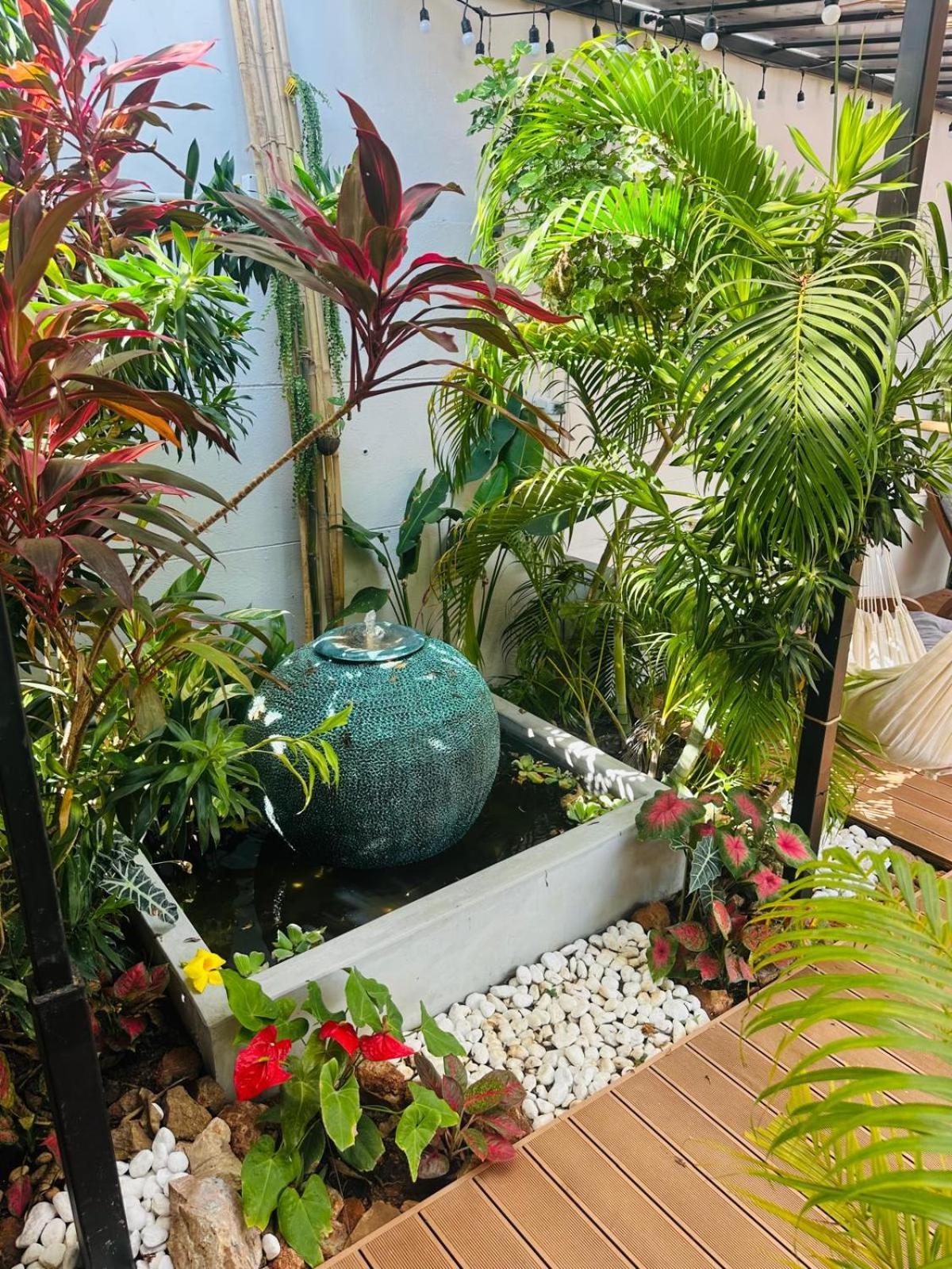 Beautiful Garden 3 Bedroom Close To